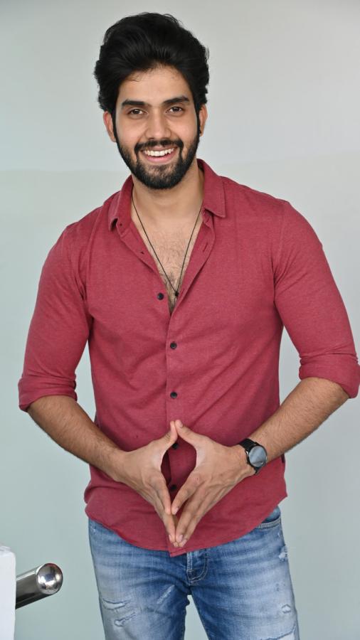 hero-sai-ronak-interview-6.jpg