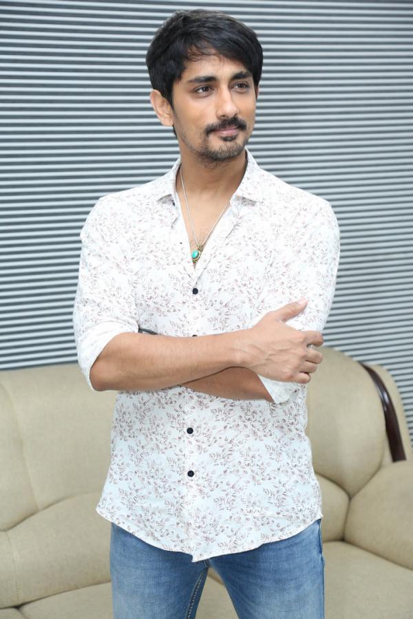 hero-siddarth-interview-7.jpg