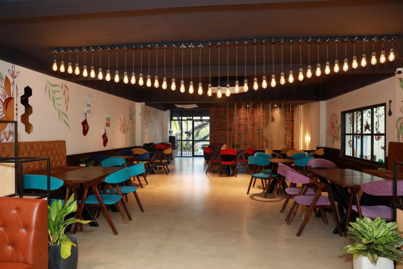 hero-srikanth-launch-of-vikendi-gelato-kitchen-at-jubliee-hills-16.jpg