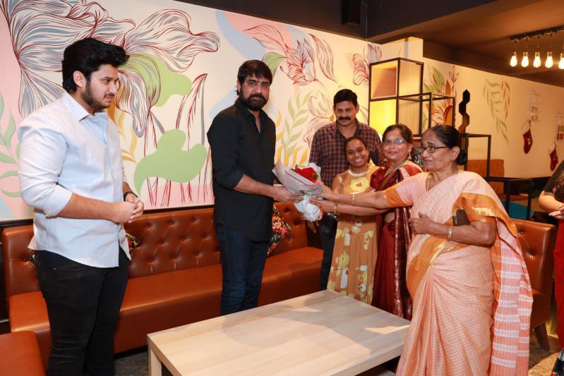 hero-srikanth-launch-of-vikendi-gelato-kitchen-at-jubliee-hills-8.jpg