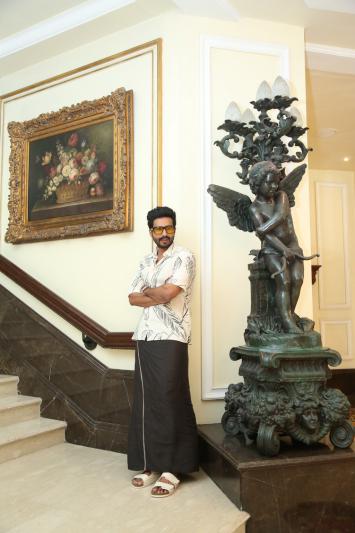 hero-vishnu-vishal-interview-stills-matti-kusthi-11.jpg