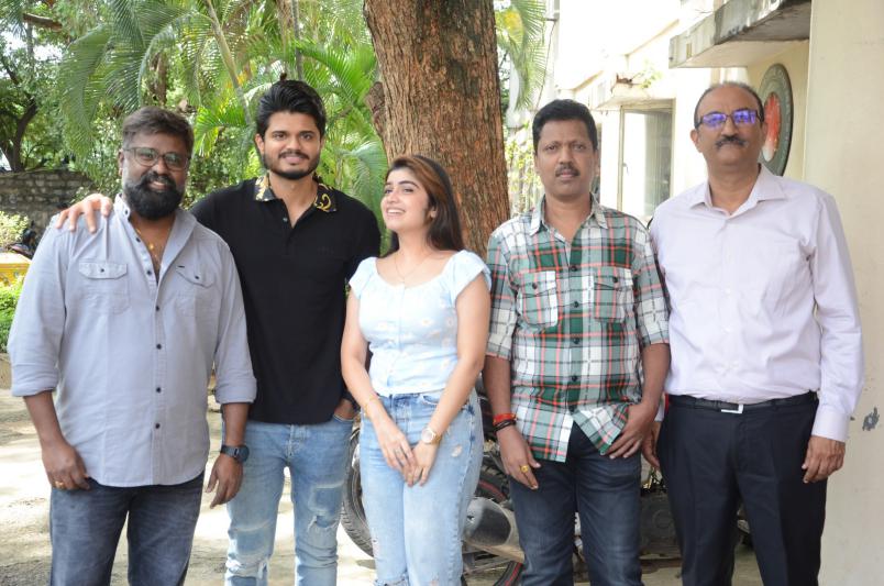 highway-movie-trailer-launch-4.jpg