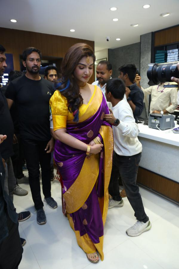 honey-rose-stills-2-11.jpg