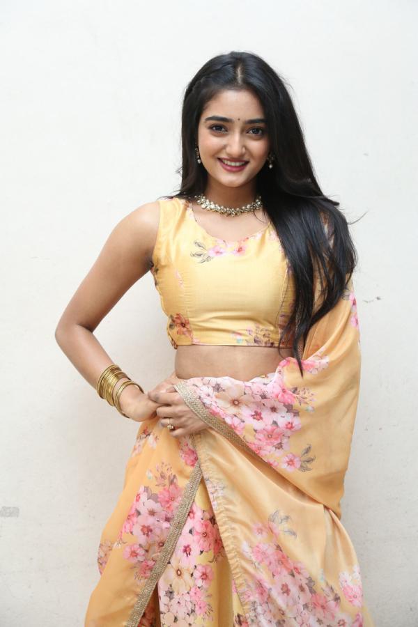 hrithika-srinivas-stills-11.jpg