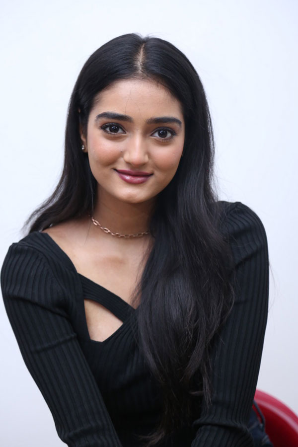 hrithika-srinivas-stills-2-10.jpg