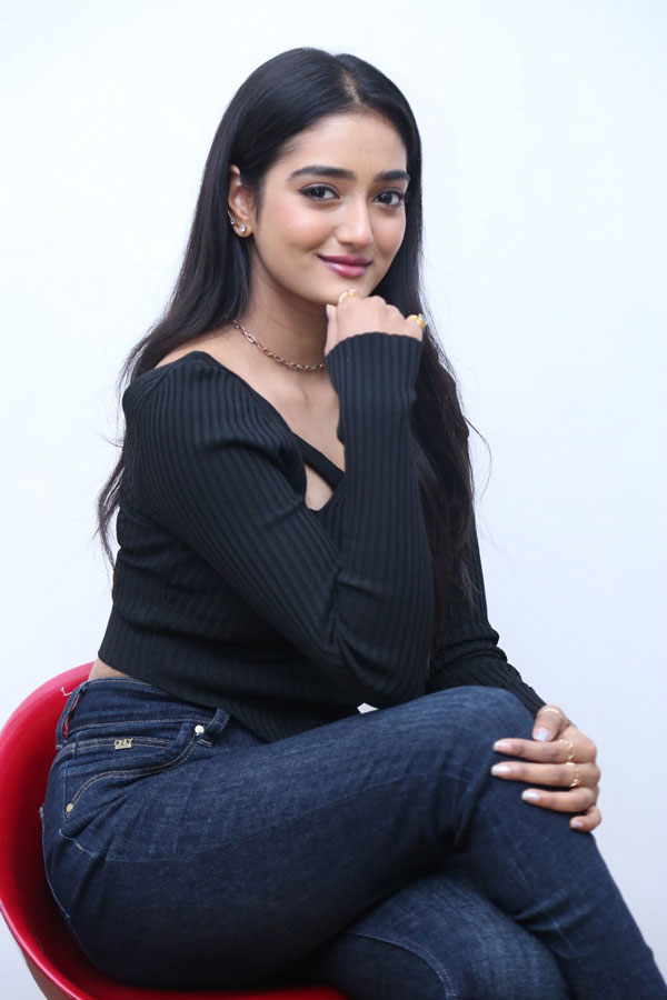 hrithika-srinivas-stills-2-15.jpg