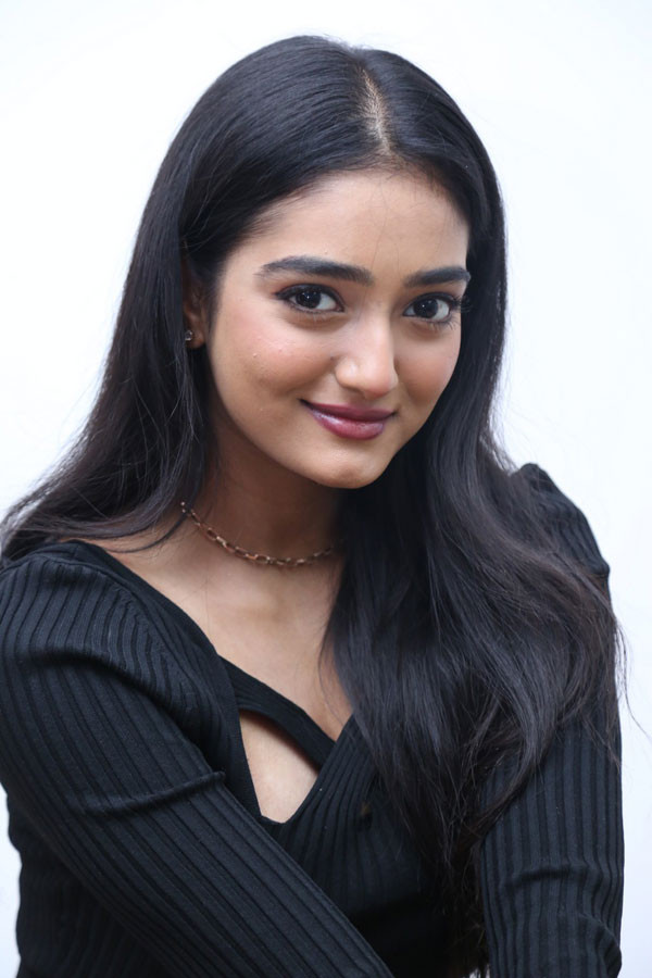 hrithika-srinivas-stills-2-7.jpg