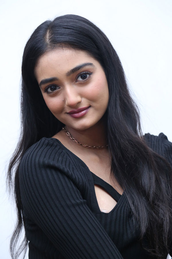 hrithika-srinivas-stills-2-8.jpg