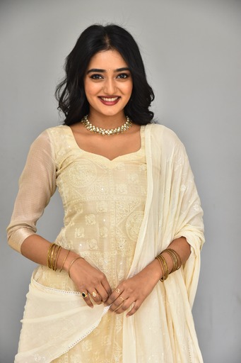 hrithika-srinivas-stills-4-7.jpg