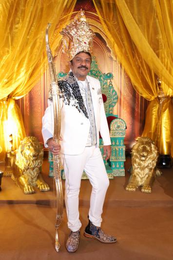 hyderabads-hifi-birthday-bash-lion-kiron-k-party-in-indralok-style-21.jpg