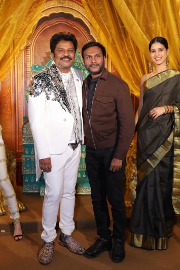 hyderabads-hifi-birthday-bash-lion-kiron-k-party-in-indralok-style-27.jpg