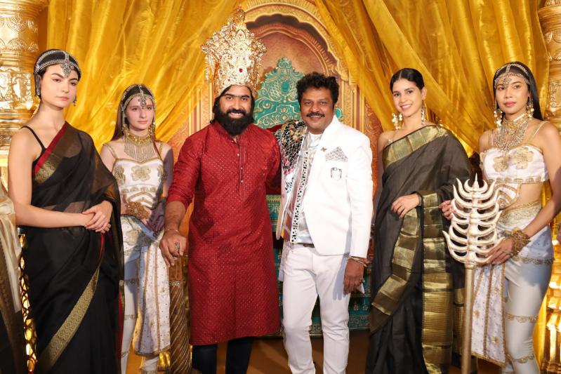 hyderabads-hifi-birthday-bash-lion-kiron-k-party-in-indralok-style-32.jpg