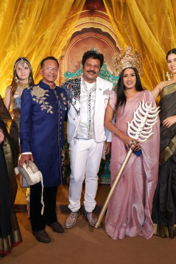 hyderabads-hifi-birthday-bash-lion-kiron-k-party-in-indralok-style-39.jpg