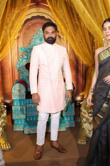 hyderabads-hifi-birthday-bash-lion-kiron-k-party-in-indralok-style-4.jpg