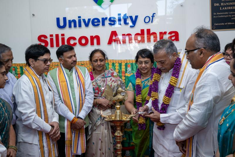 inauguration-of-university-of-siliconandhra-library-in-milpitas-10.jpg