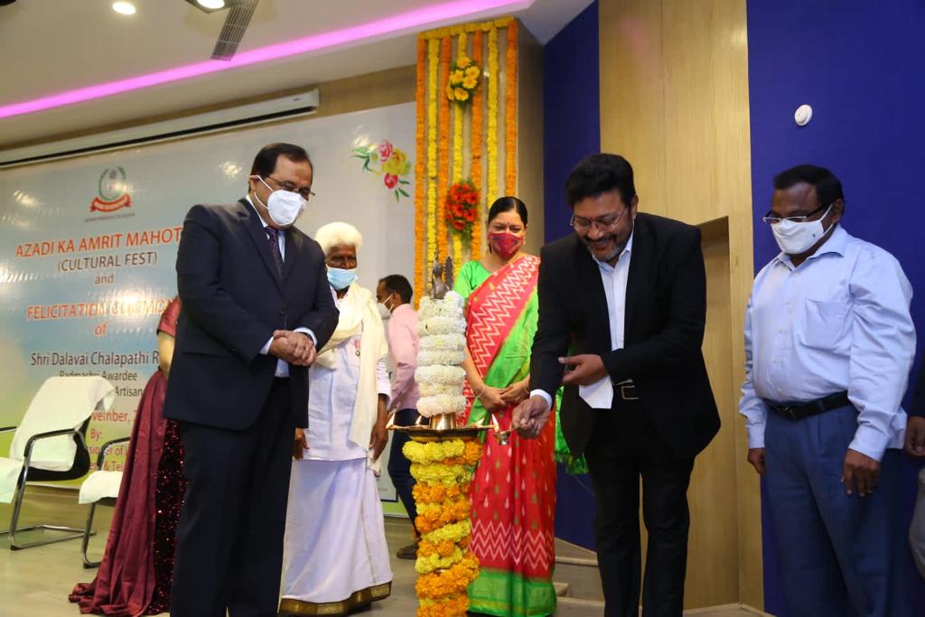 income-tax-dept-ap-telangana-felicitates-actor-sai-kumar-3.jpg