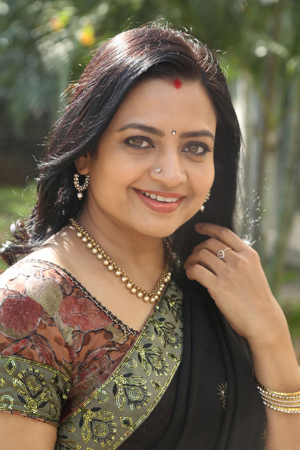 indraja-stills-2-12.jpg