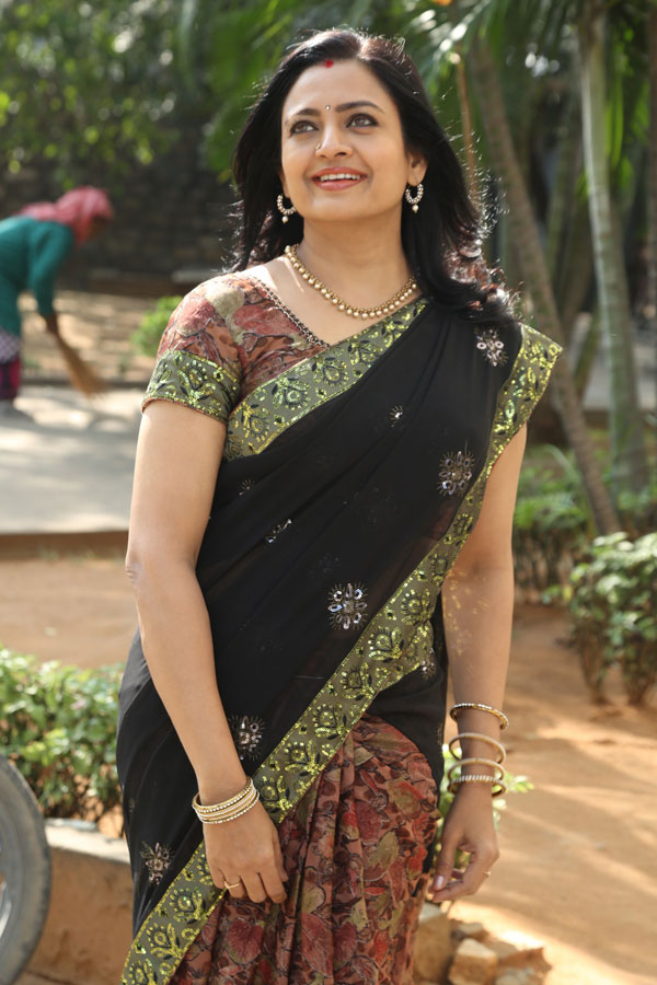 indraja-stills-2-19.jpg