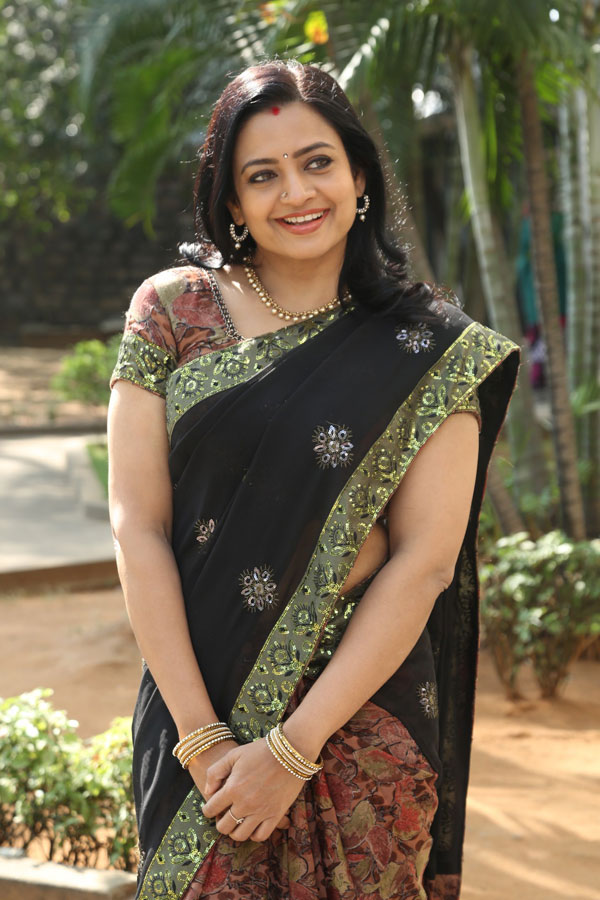 indraja-stills-2-2.jpg