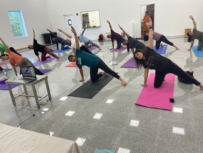 international-yoga-day-activity-held-by-dr-vijaya-nimma-6.png