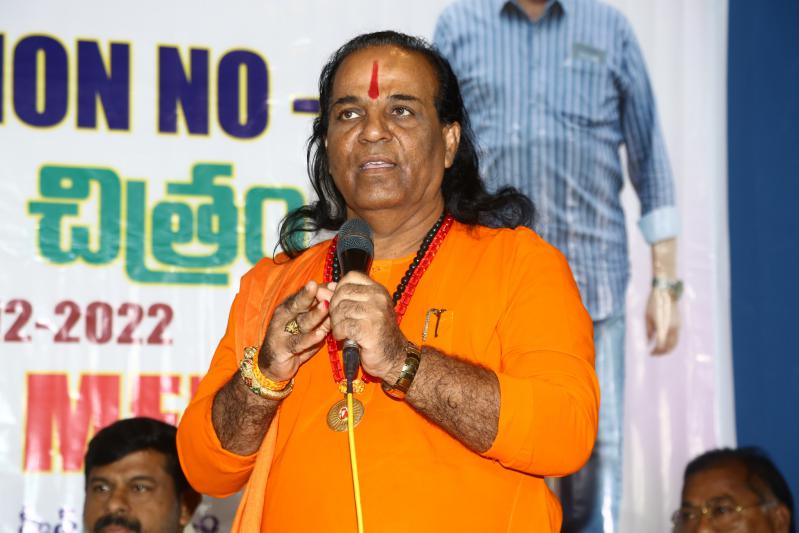 iq-movie-press-meet-5.jpg