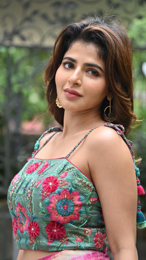 iswarya-menon-stills-2-7.jpg