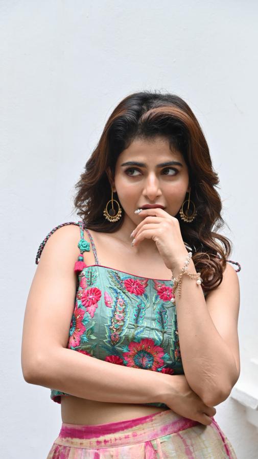 iswarya-menon-stills-2-9.jpg