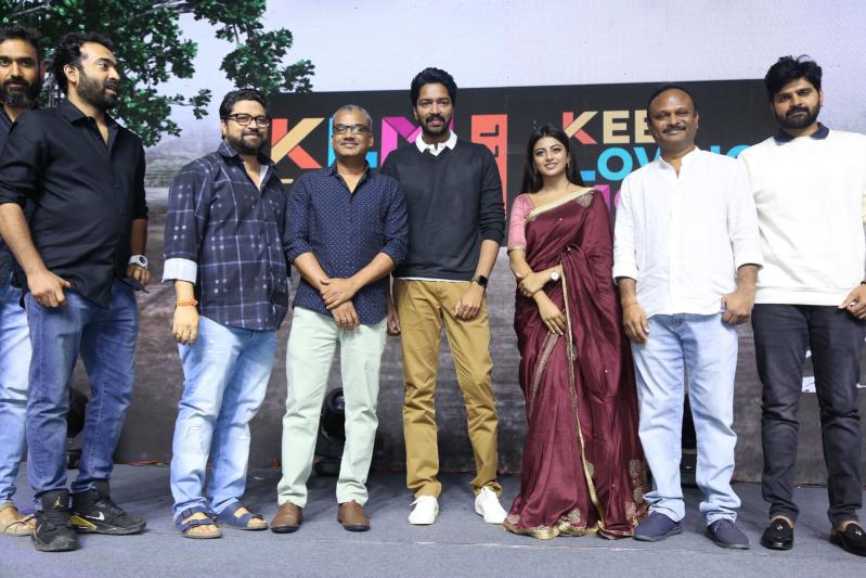 itlu-maredumilli-prajaneekam-movie-pre-release-14.jpg