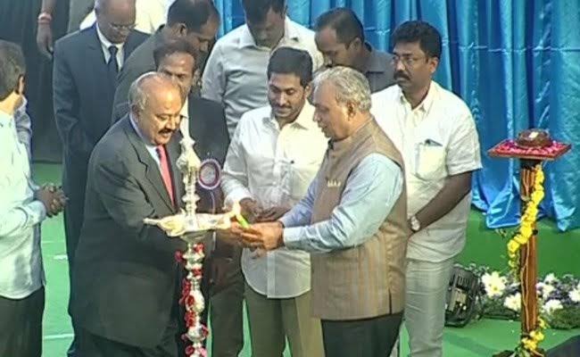 AP CM Felicitated Old Students in AU