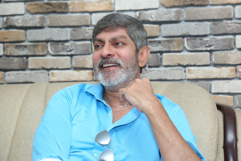 jagapathi-babu-stills-2.jpg