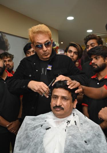 jawed-habibs-hair-beauty-salon-launched-at-kapra-7.jpg