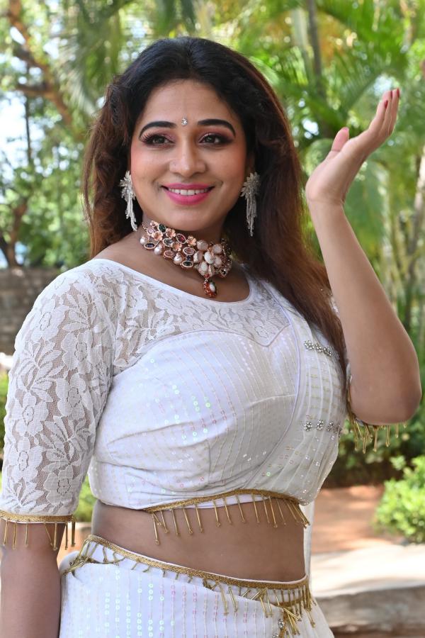 jayathi-stills-2-9.jpg
