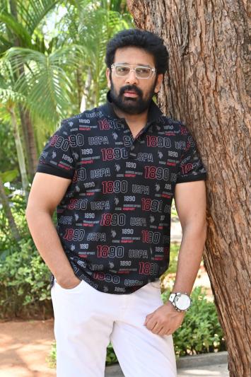 jd-chakravarthy-stills-2-9.jpg