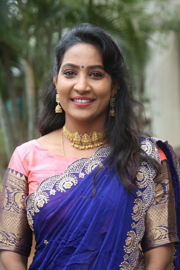 jhansi-stills-6.jpg