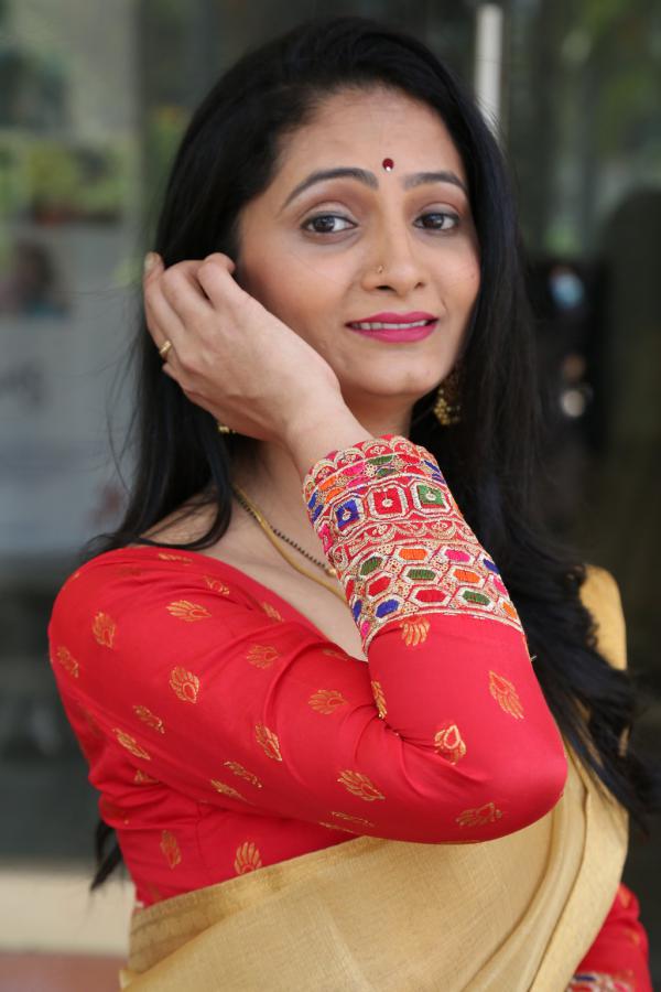 jordar-sujatha-stills-3.jpg