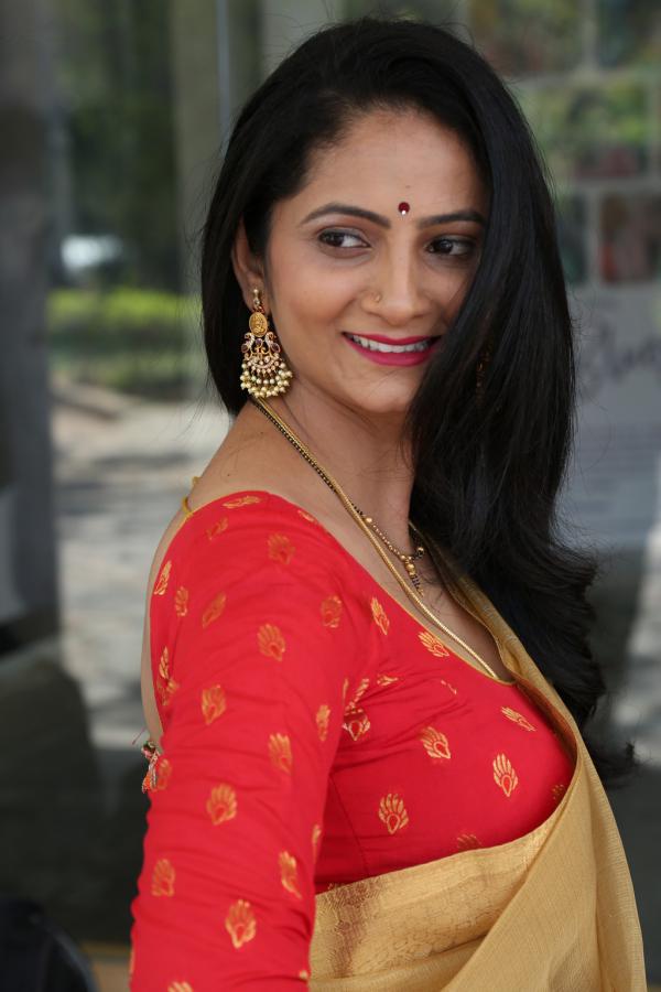 jordar-sujatha-stills-4.jpg
