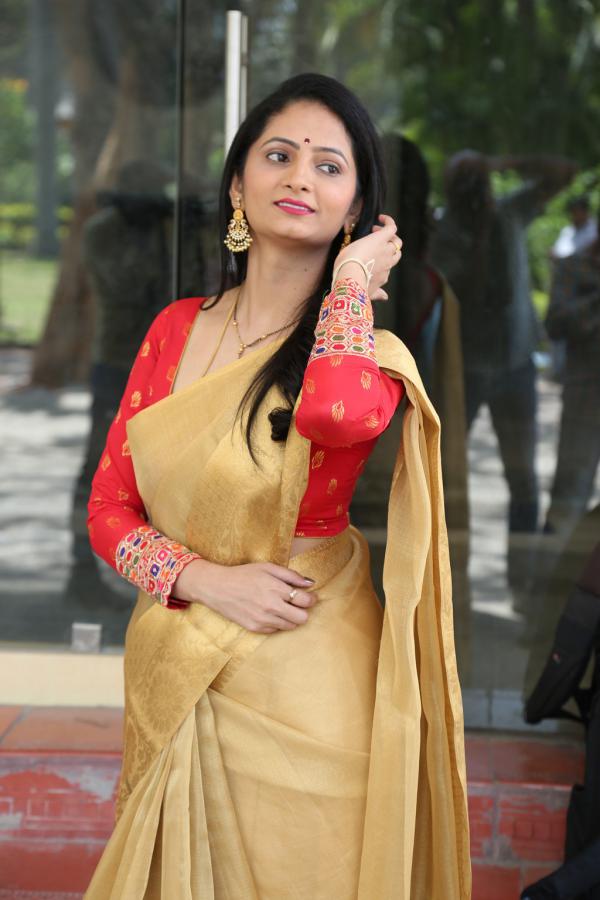 jordar-sujatha-stills-9.jpg
