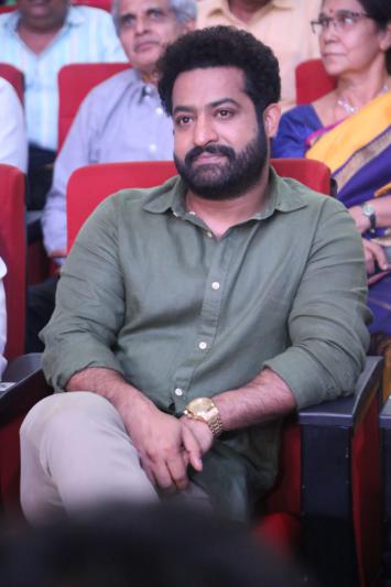 jr-ntr-stills-10.jpg