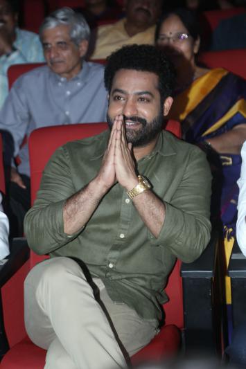 jr-ntr-stills-2.jpg