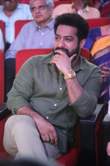 jr-ntr-stills-7.jpg