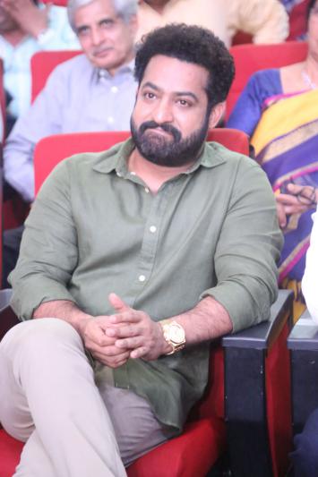 jr-ntr-stills-8.jpg