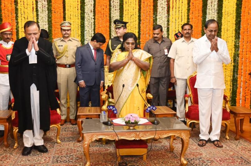 justice-alok-aradhe-sworn-in-as-cj-of-telangana-high-court-3.jpg
