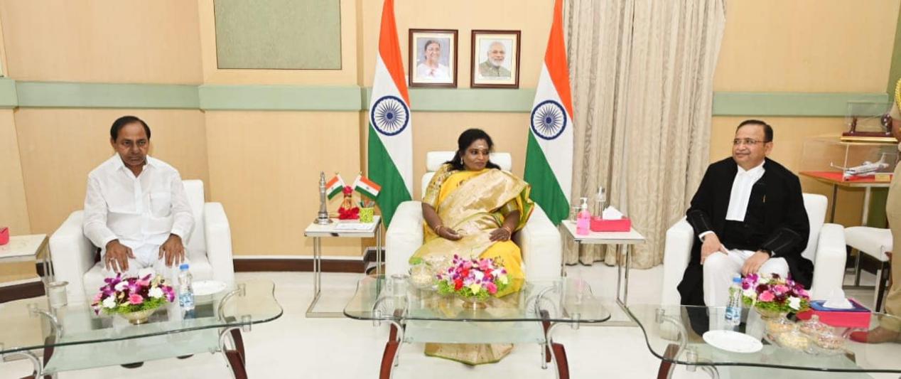 justice-alok-aradhe-sworn-in-as-cj-of-telangana-high-court-8.jpg