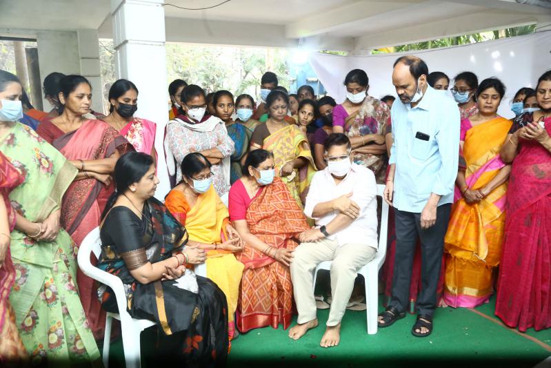 kaikala-satyanarayana-last-rites-13.jpg