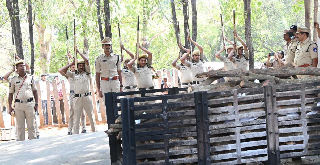 kaikala-satyanarayana-last-rites-5.jpg