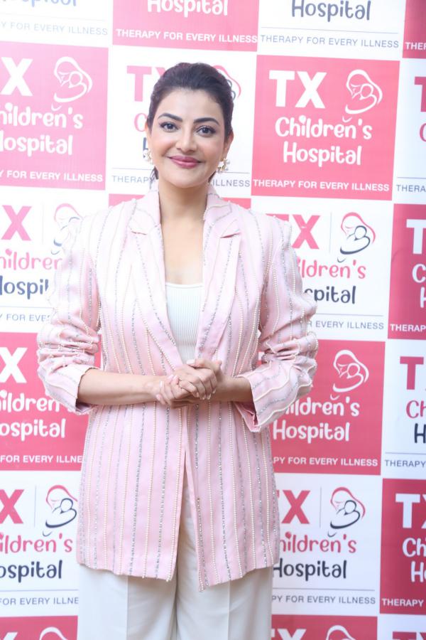 kajal-agarwal-at-tx-hospital-launch-9.jpg