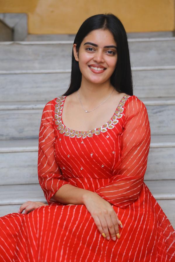 kallapu-kushitha-stills-3.jpg