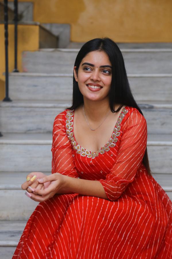 kallapu-kushitha-stills-5.jpg