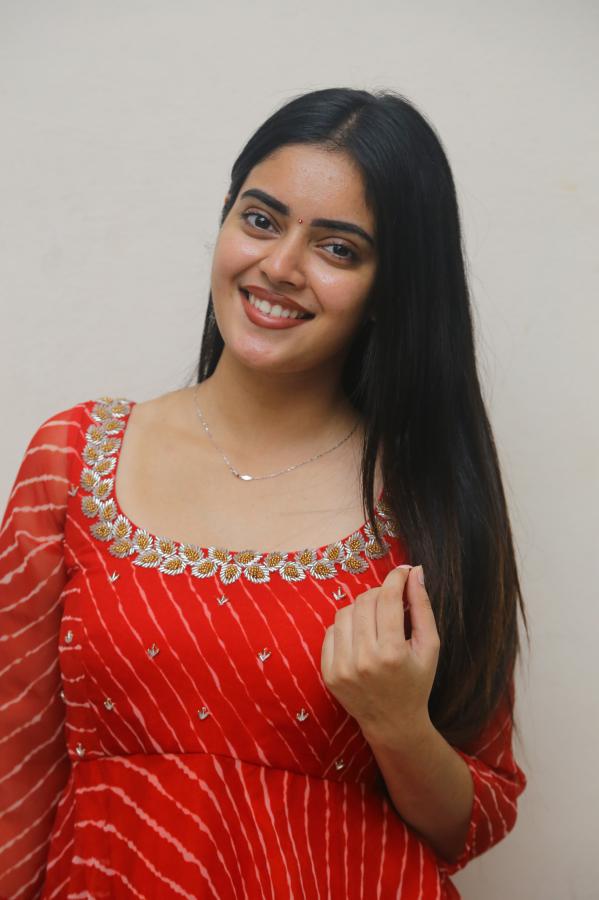 kallapu-kushitha-stills-7.jpg