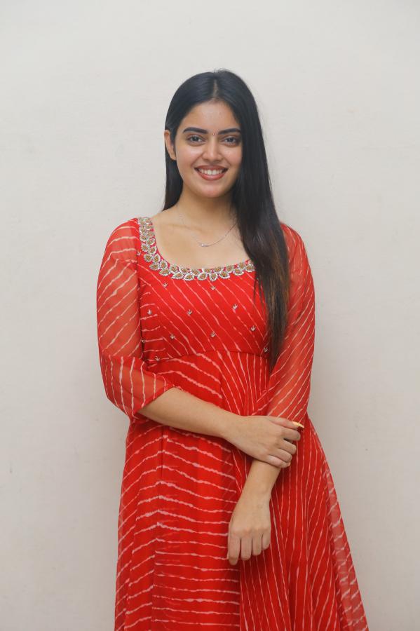 kallapu-kushitha-stills-9.jpg